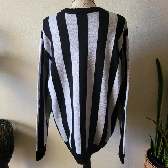 Hot Topic Beetlejuice Stripe Sweater - Picture 4 of 10